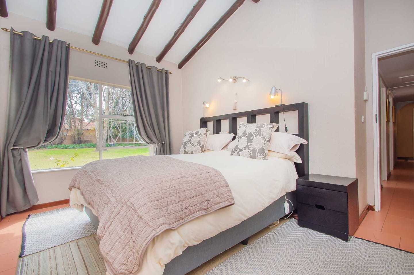 Customer photo review of Duvet Cover Set - Mylk