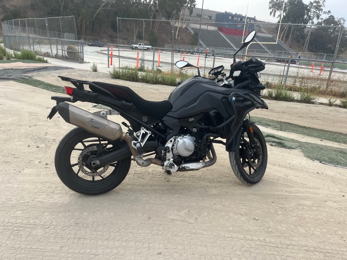 Wind Rider mesh seat cover on a BMW F 750 GS