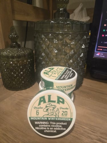 Customer photo review of Mountain Wintergreen Nicotine Pouches