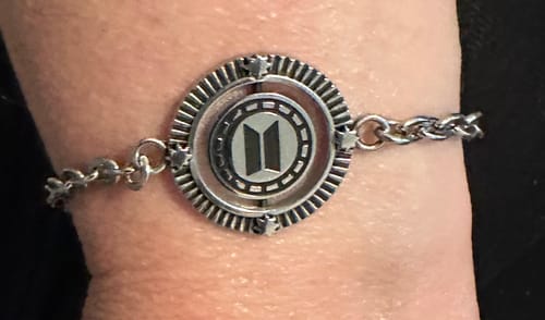 Customer photo review of [3RD PRE-ORDER] BTS - 2025 BTS FESTA OFFICIAL MD BRACELET