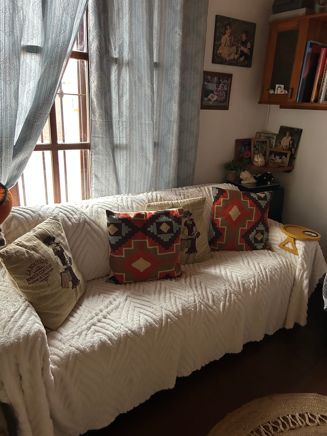 Customer photo review of Funda Cubre Sofá Acolchonada  Diseño Leaves
