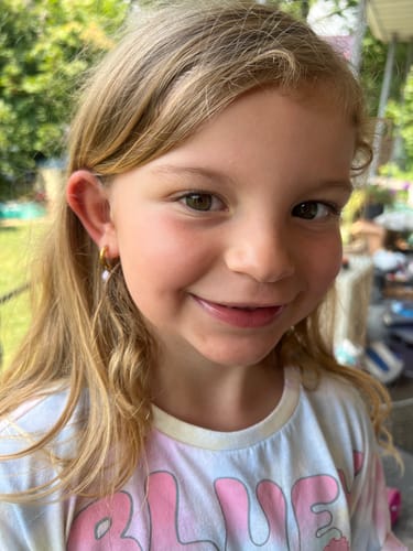 Customer photo review of Purple Seashell Charms