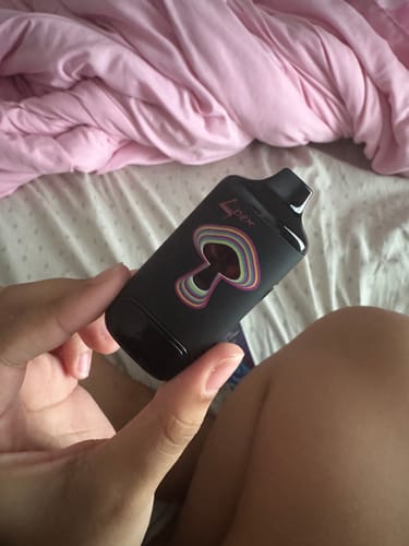 Customer photo review of Blue Dream Disposable Premium Vape Pen Mushroom Blend 6000mg - Sativa