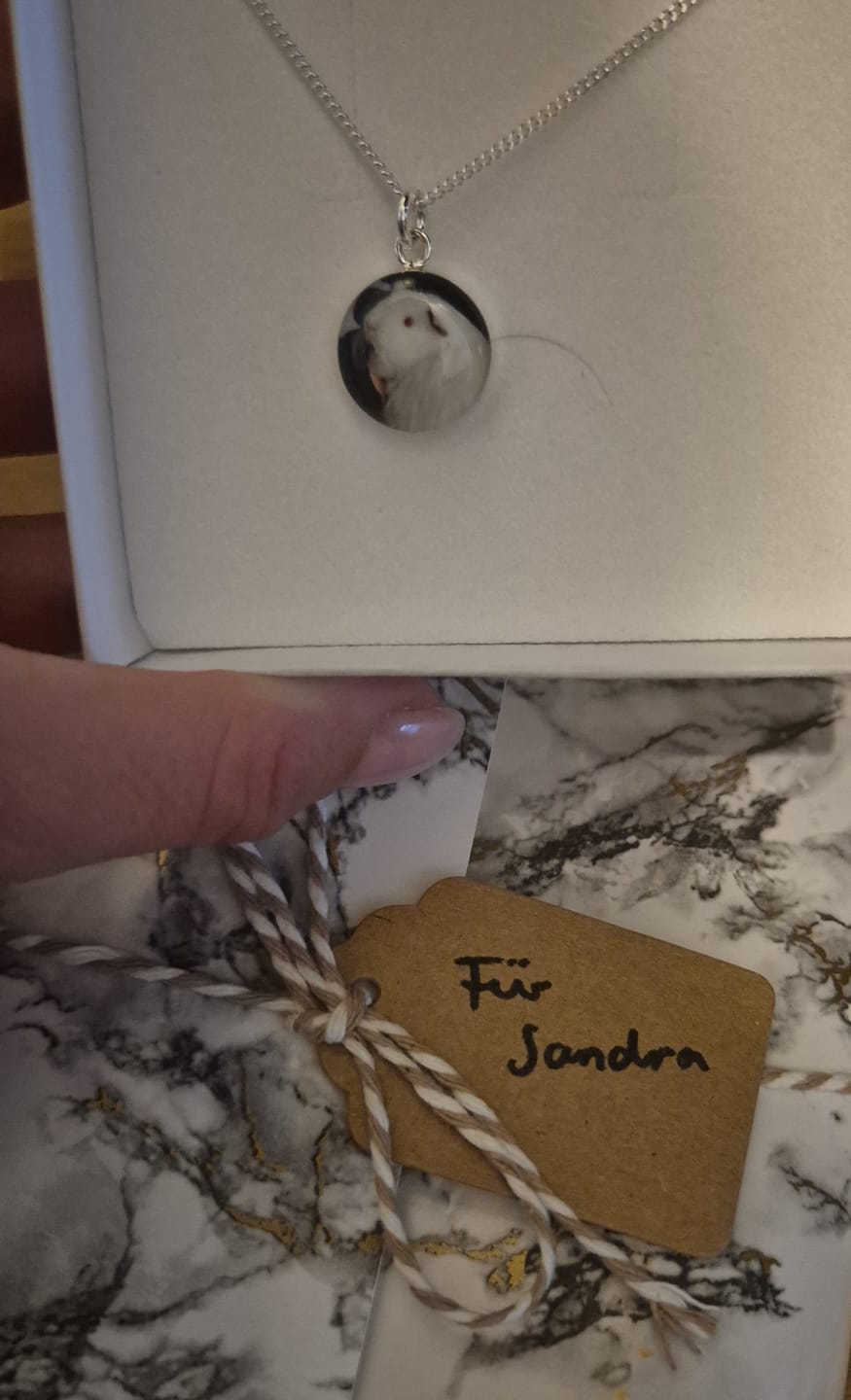 Customer photo review of Personalisierte Foto Kette