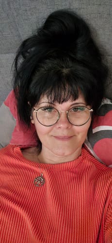 Customer photo review of BOND GIRL Wimpernkleber transparent