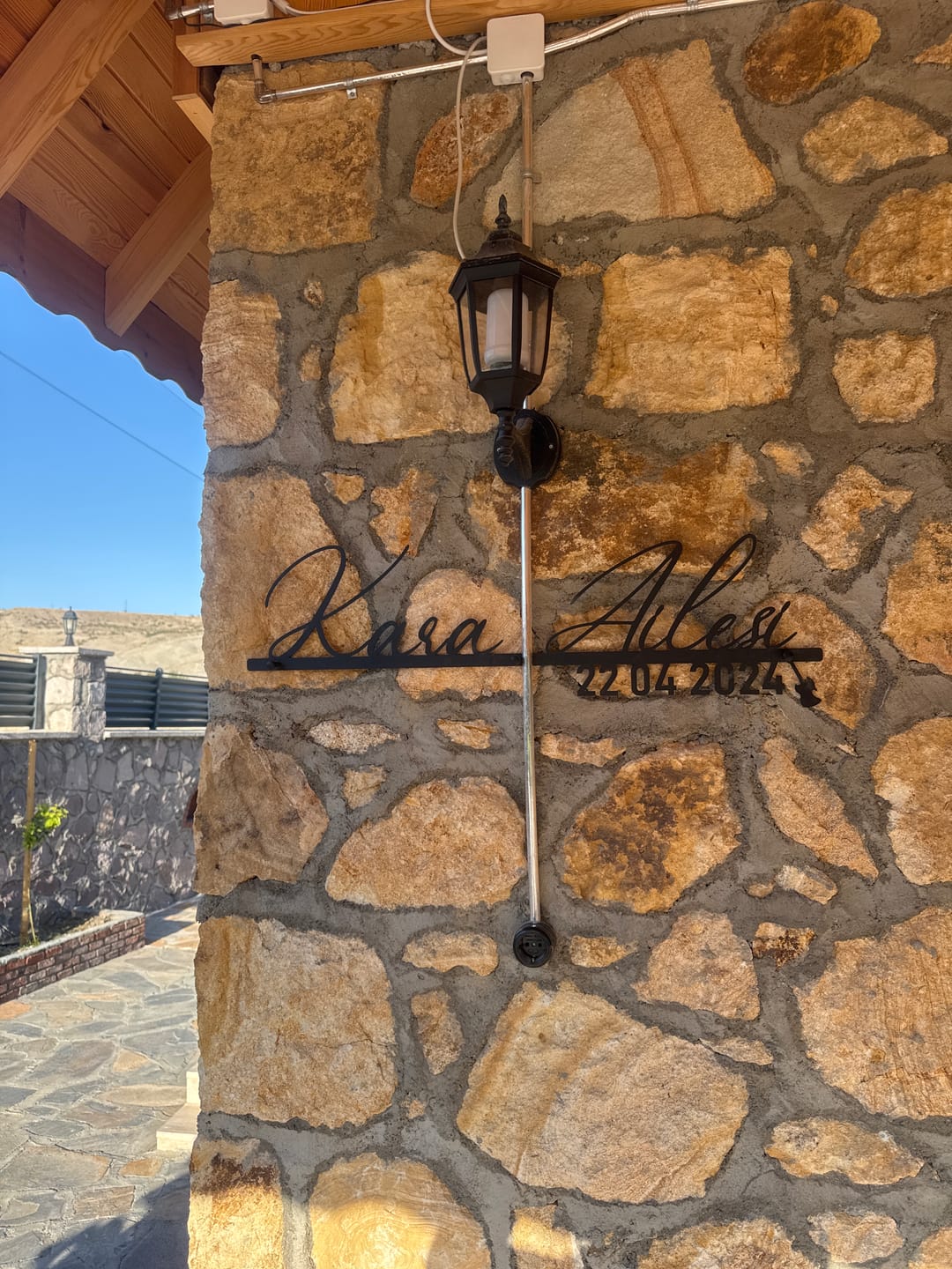 Customer photo review of Kişiye Özel Metal Aile İsimliği