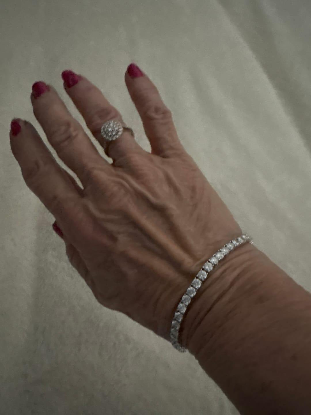 Customer photo review of Tennis Bracelet 4MM / 5MM - Bespoke Handcrafted - Moissanite