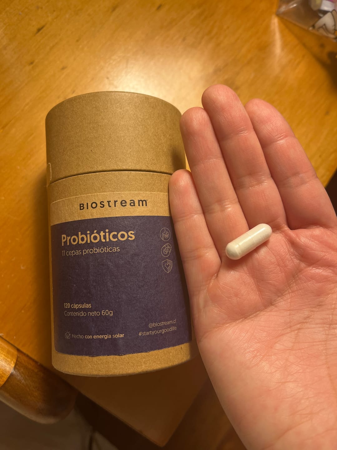 Customer photo review of Probióticos 11 Cepas 6 Billones UFC 120 Cápsulas