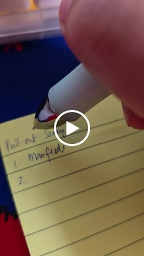 Customer video review of Kawaii Pen Shop Selection - Pilot Multi Pens & Pencils - Mint Color