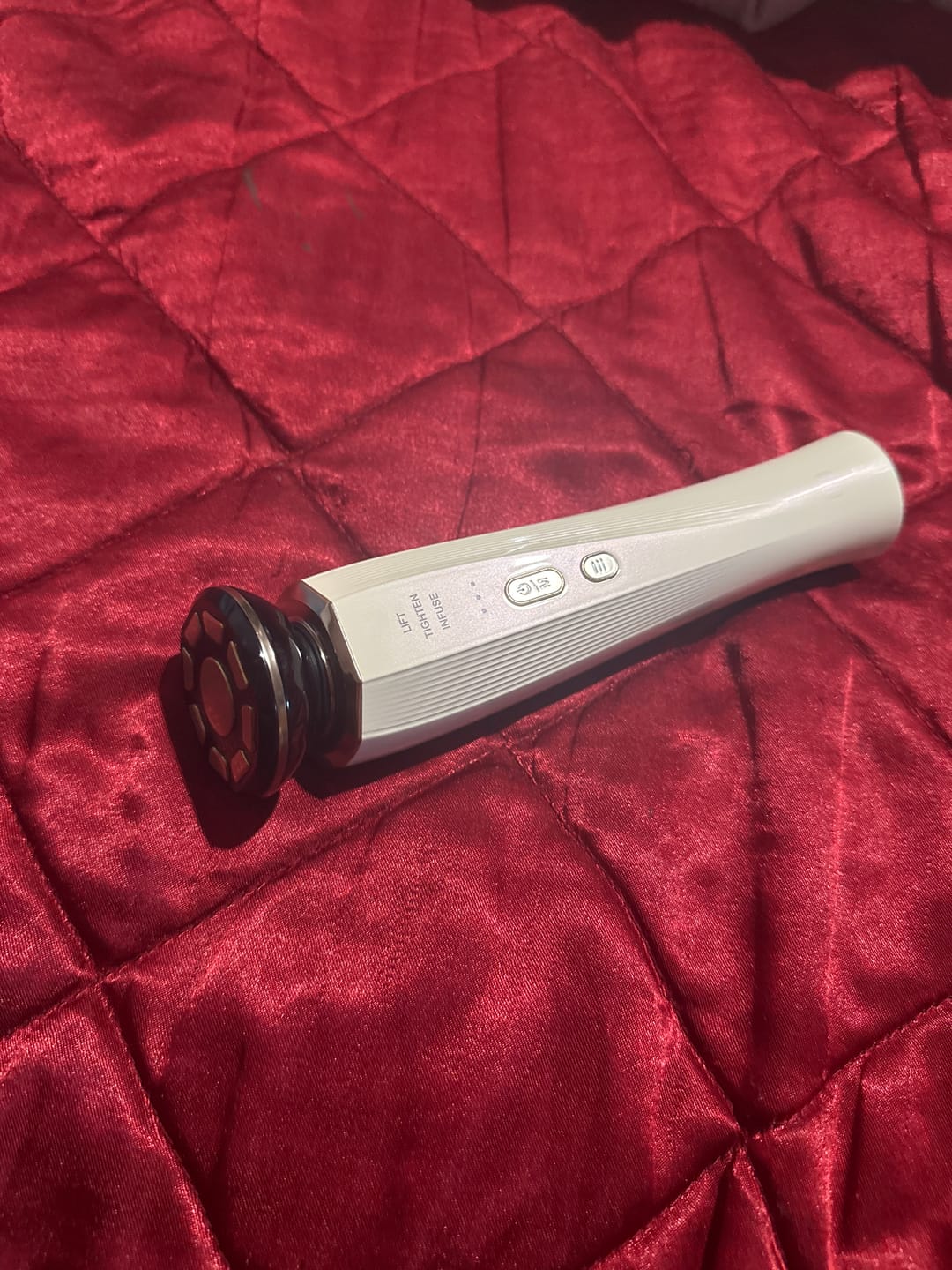 Customer photo review of INIA FLARE Microcurrent Facial Device