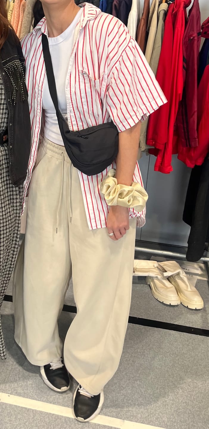 Customer photo review of Aelfric Eden Super Baggy Barrel Sweatpants