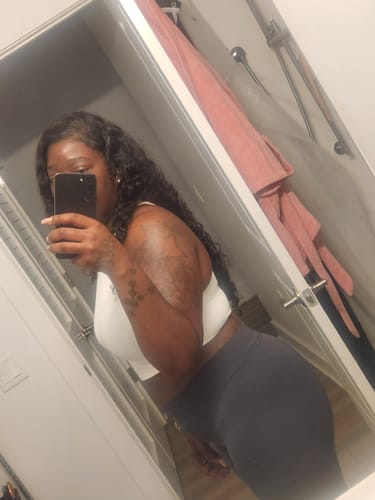 Customer photo review of CurlyMe 360 Lace Fit Wig Pre-Bleached Water Wave Human Hair Wear Go Glueless Wig Pre-Plucked