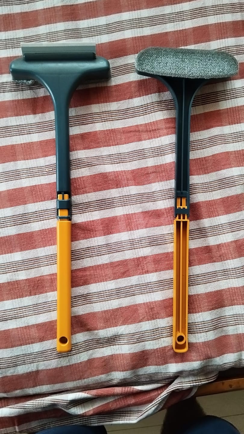 Customer photo review of 2-in-1 Screen & Window Cleaner