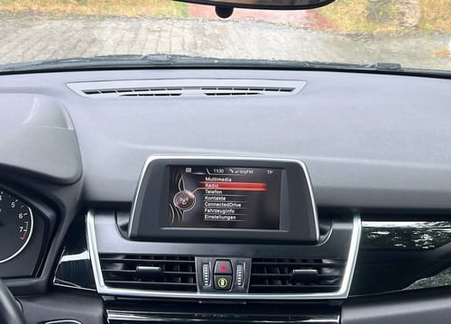 Customer photo review of 12.3'' Ultra-thin BMW 2er F45 F46 2013-2018 Android 13 GPS CarPlay/Android Auto