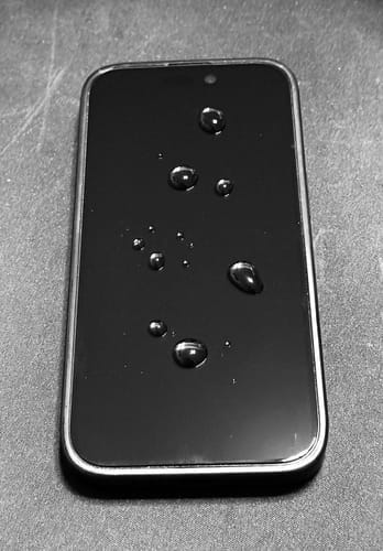 Customer photo review of 3 in 1 Screen Protector - iPhone