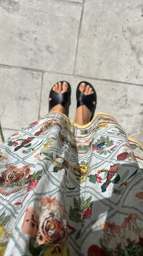 Customer photo review of Alma Sandals
