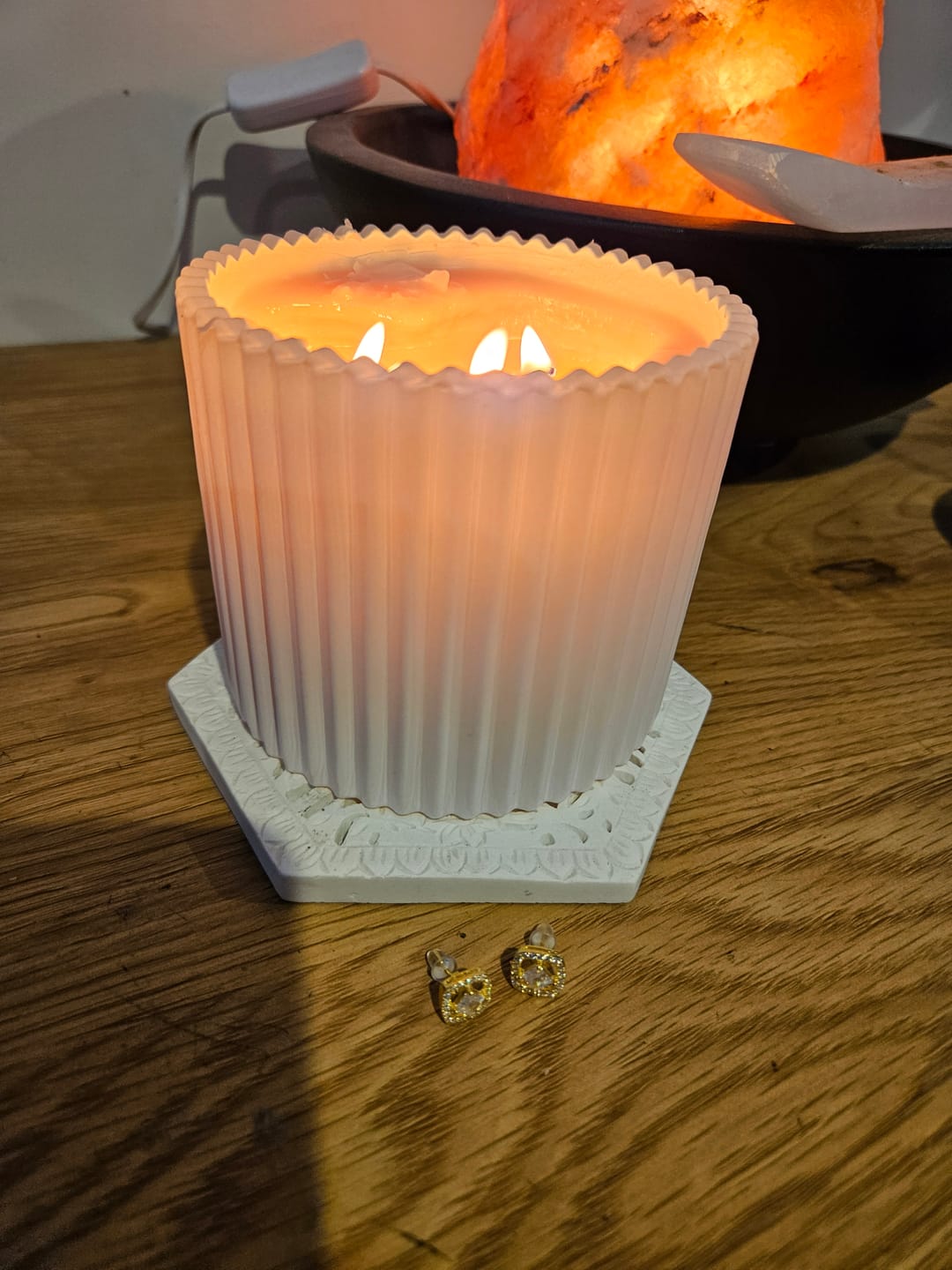 Customer photo review of Velvet Peony (Candle)