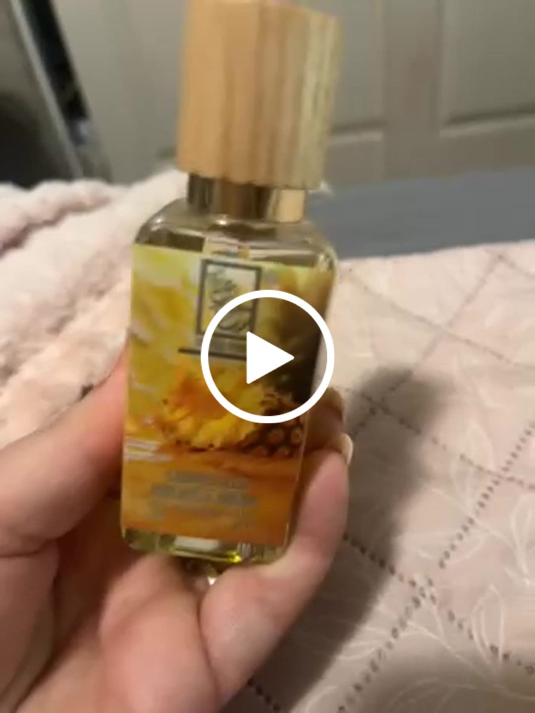 Customer video review of Caramelized Pineapple Dream