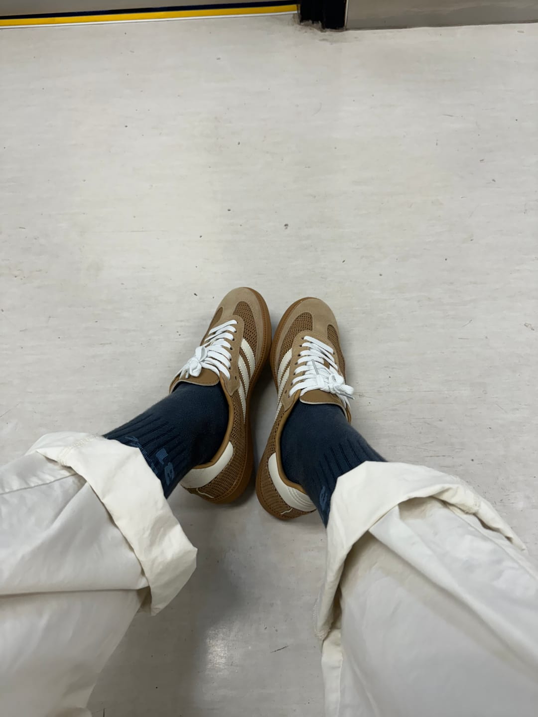 Customer photo review of Adidas Samba OG Cardboard · Chalk White · Brown Desert