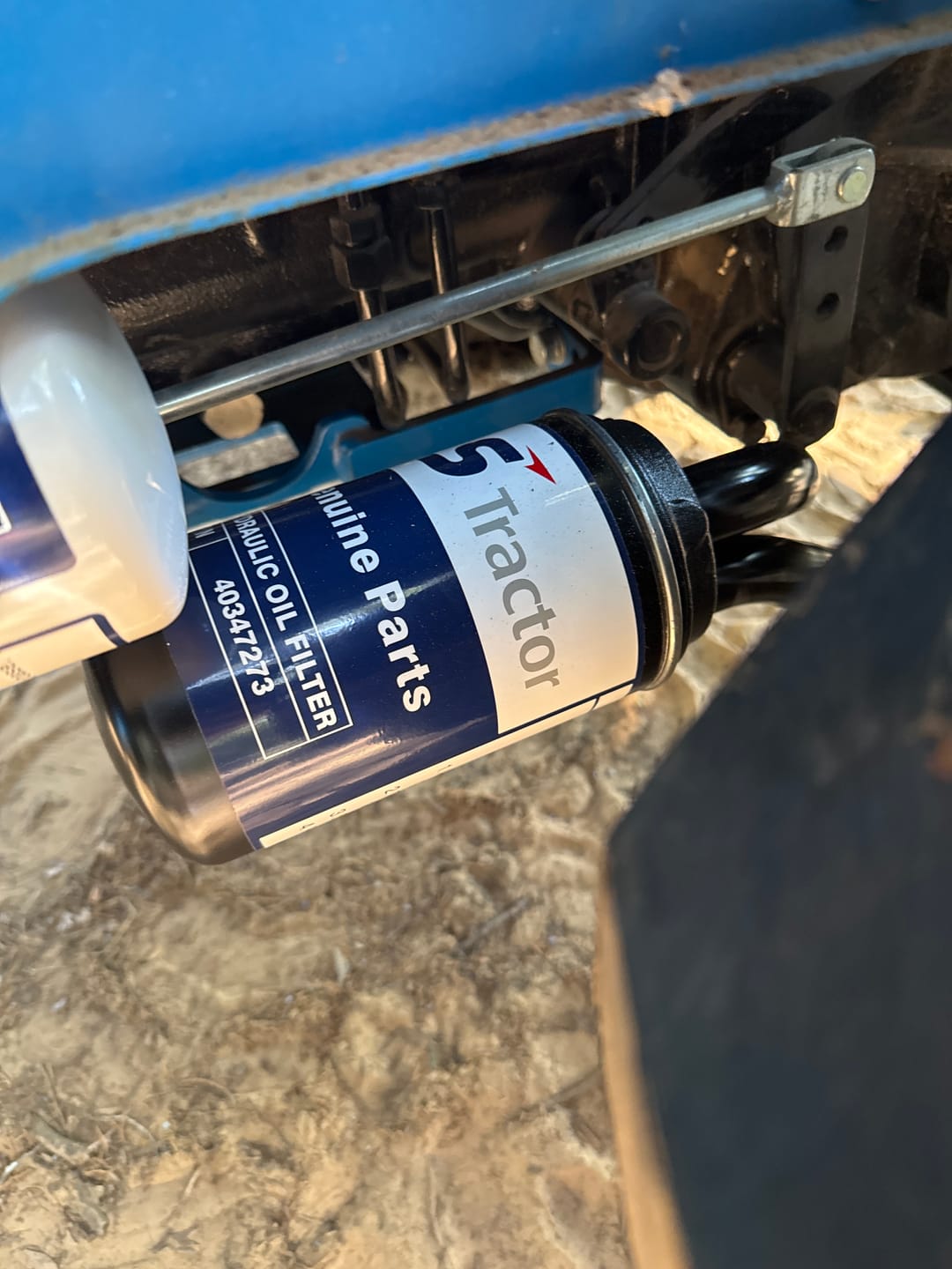Customer photo review of LS Tractor Parts - 40438413 FILTER HYDO - 40347273