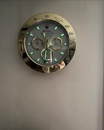 Customer photo review of Luxury Wall Clock - Daytona Gold and White