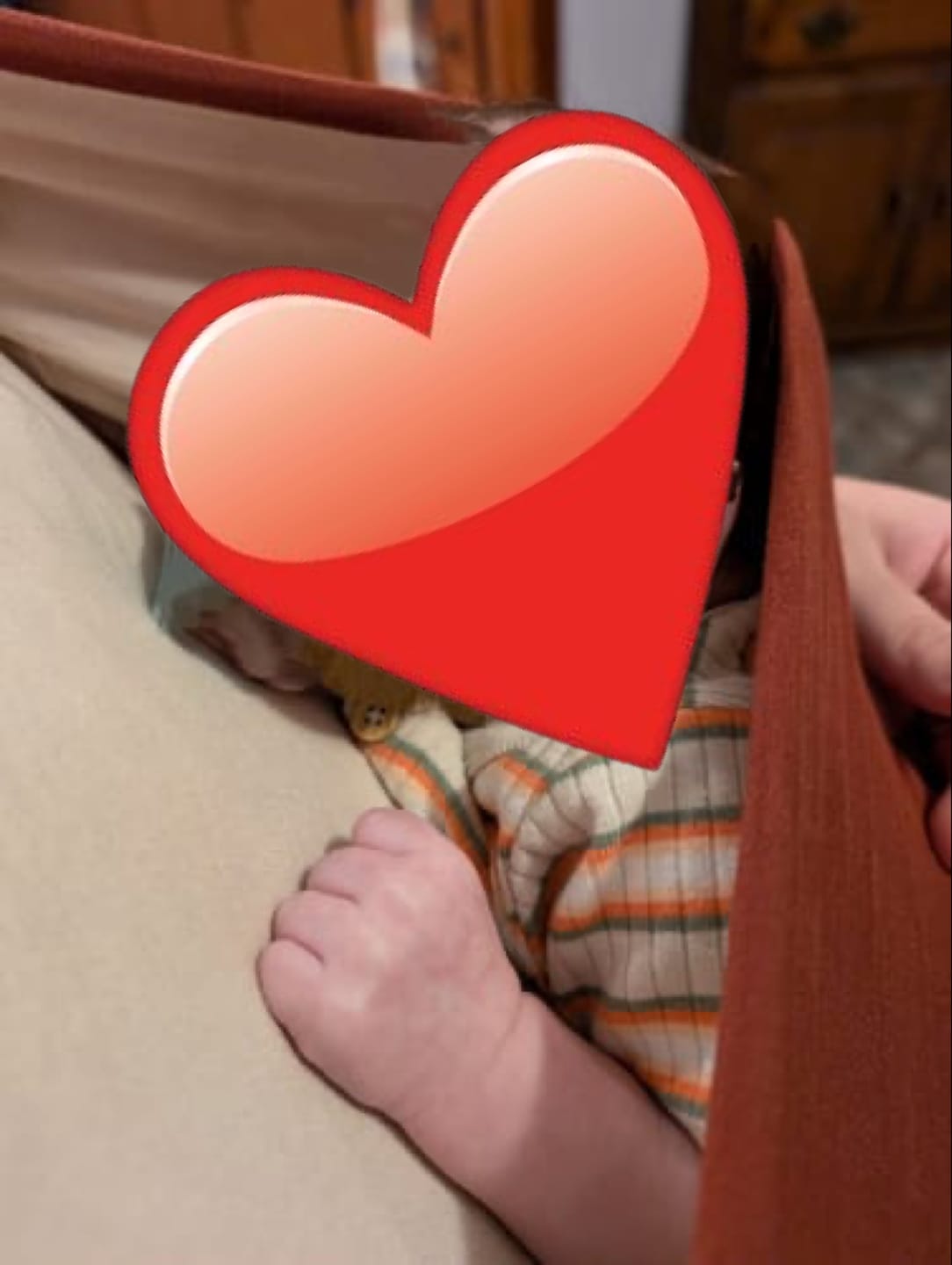 Customer photo review of Mama's Bonding Comforter