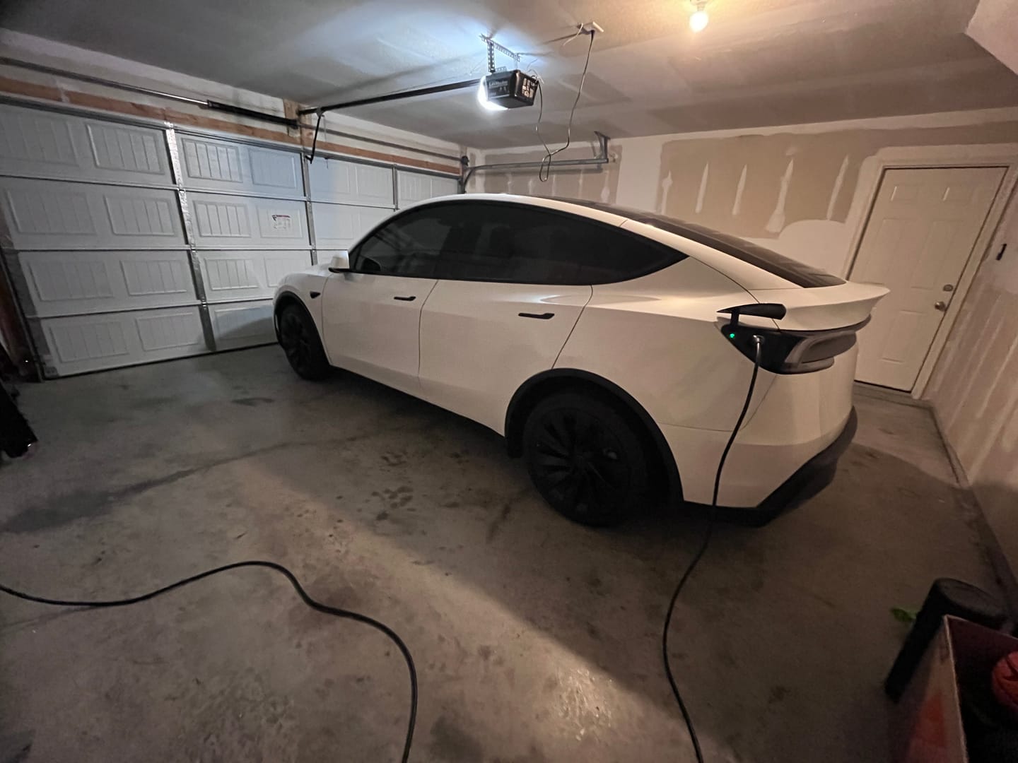 Customer photo review of TESPLUS 20'' Helix 2.0 Style Wheel Cover For Model Y Juniper
