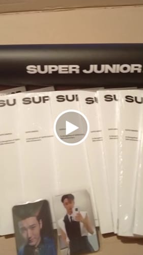 Customer video review of SUPER JUNIOR - THE 12TH ALBUM [Super Junior25] (PHOTOBOOK Ver.) (+Online Benefit)