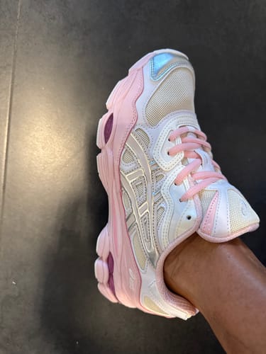 Customer photo review of ASICS Gel-NYC Kicki Yang Zhang Rose Crème Pure Argenté