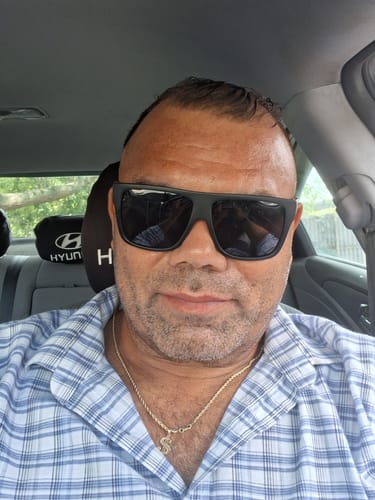 Customer photo review of Mis Raíces Black