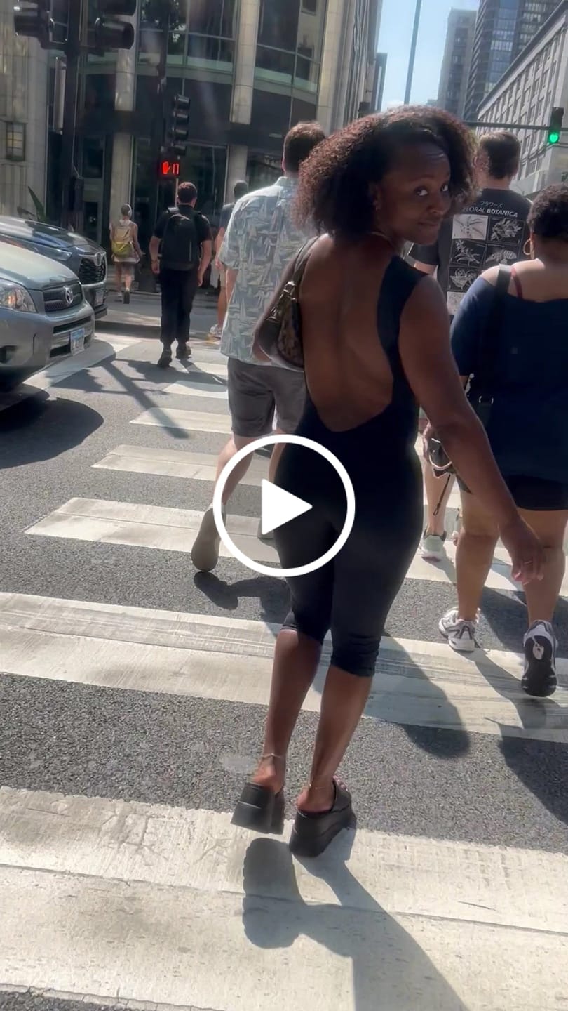 Customer video review of PARIS CAPRI