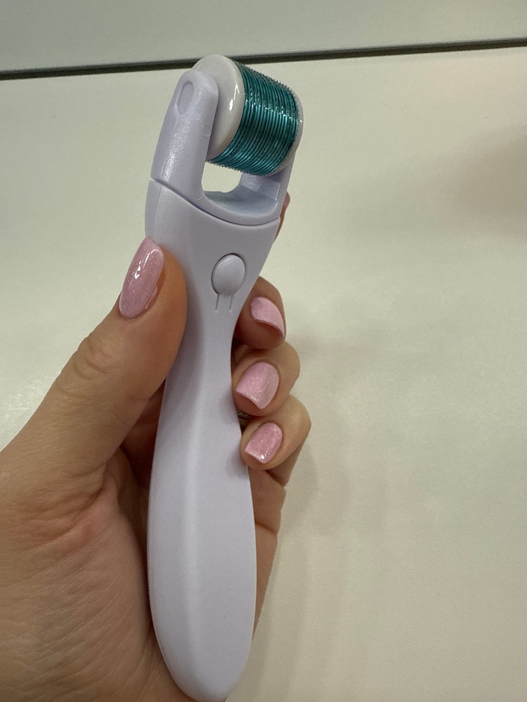 Customer photo review of DERMALROLL