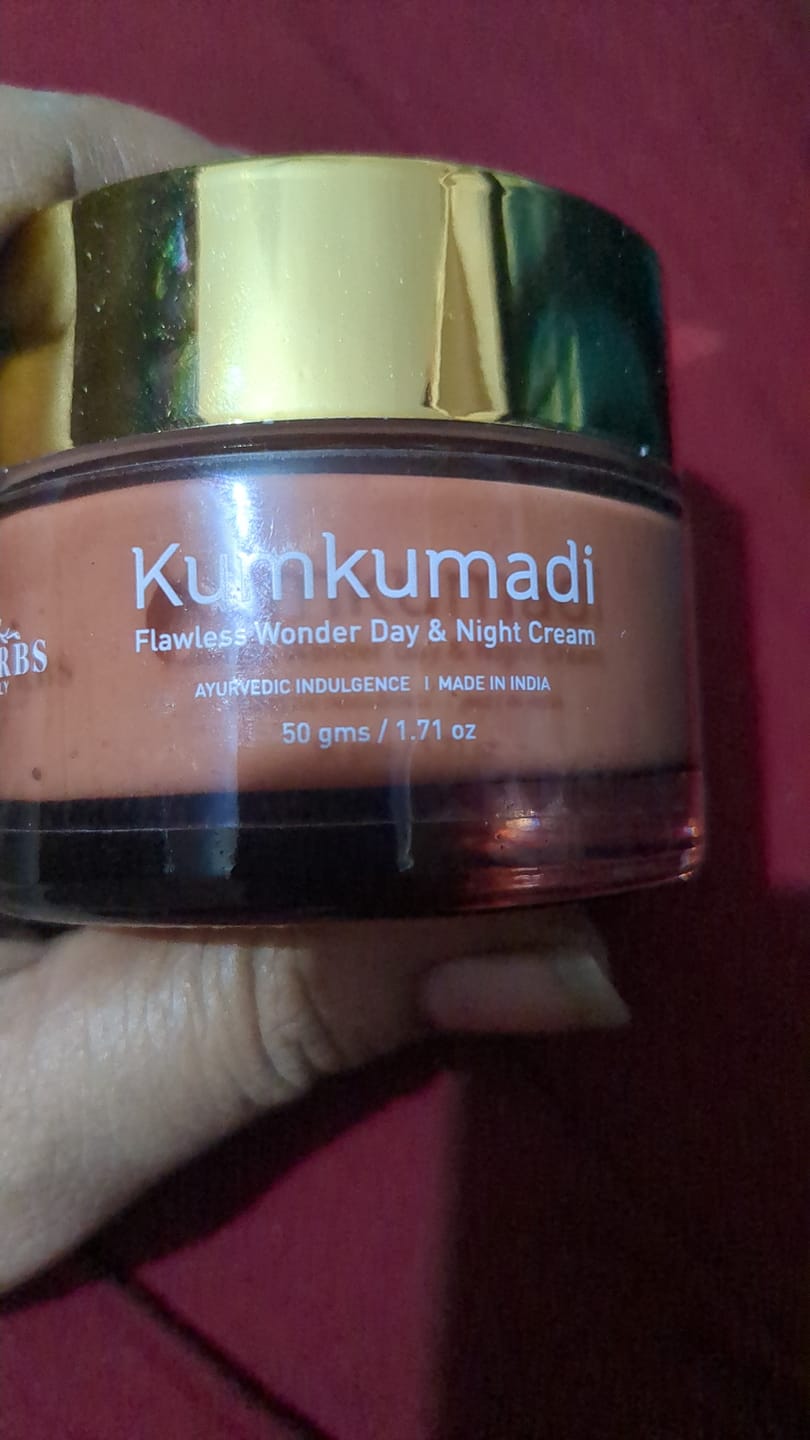 Customer photo review of Kumkumadi Flawless Beauty Day & Night Cream