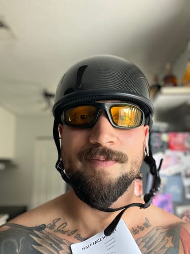 Customer photo review of Genuine Carbon Fiber SOA Smallest Lightest DOT Beanie Carbonator Gloss No Peak