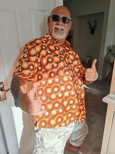 Customer photo review of Men's Orange 70s Retro Button Up Vintage Geometric Circle Summer Beach Short Sleeve Shirt