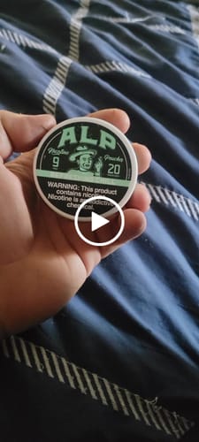 Customer video review of Refreshing Chill Nicotine Pouches