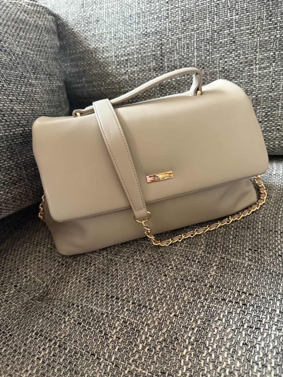 Customer photo review of LEILANI - TAUPE