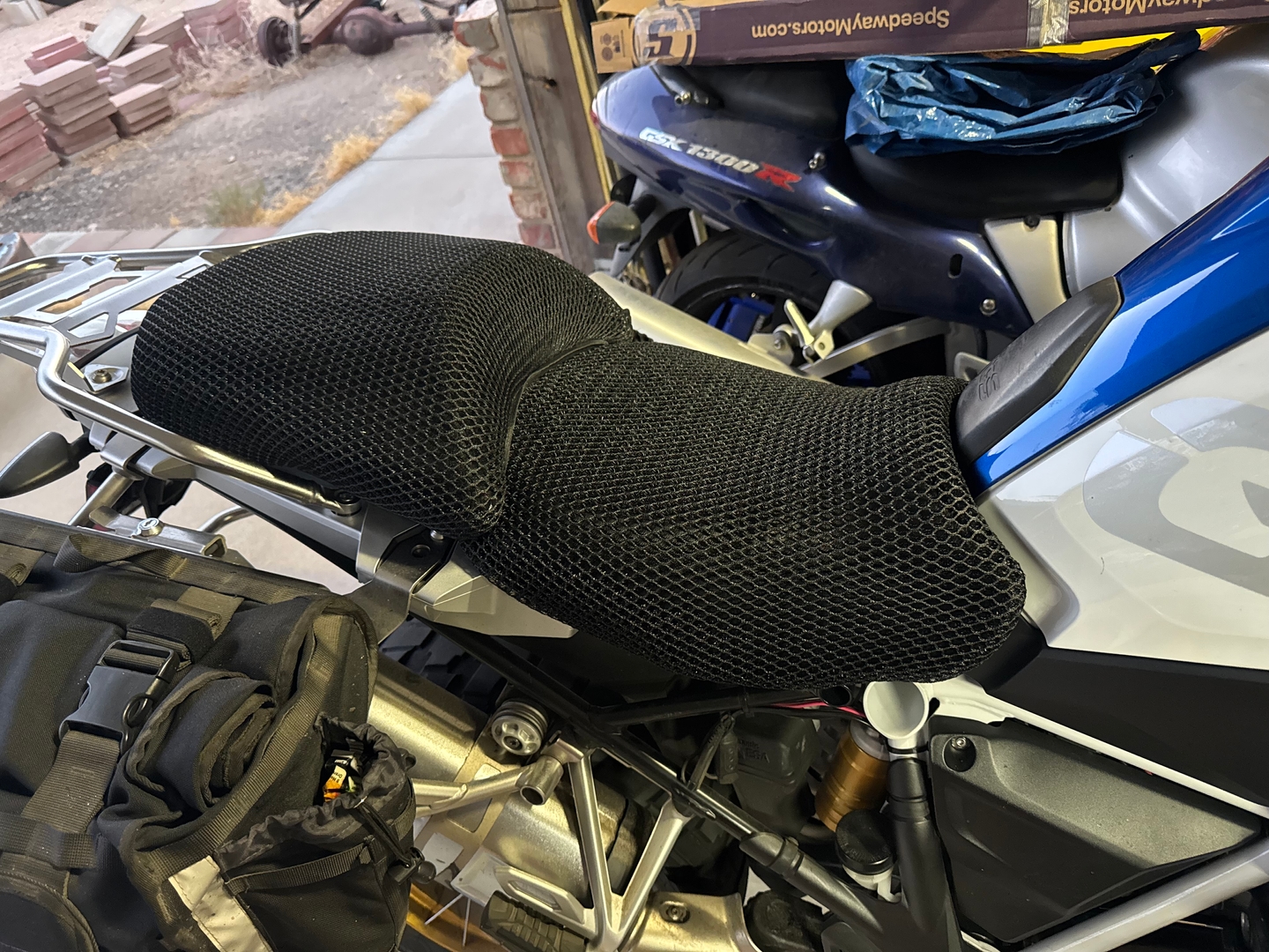 Wind Rider mesh seat cover on a BMW R 1250 GS