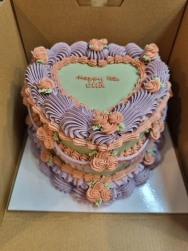 Customer photo review of mia