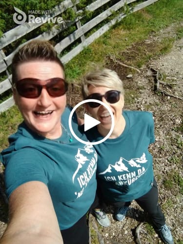 Customer video review of Logo Basic - Damen Merino CloudBlend Longsleeve