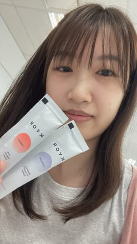 Customer photo review of OUTGLOW - Radiance Tri-Factor™ Jelly