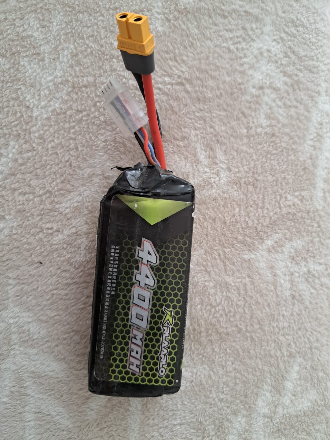 Customer photo review of 11.1V 4400mah 3S Lipo Battery XT60 Plug