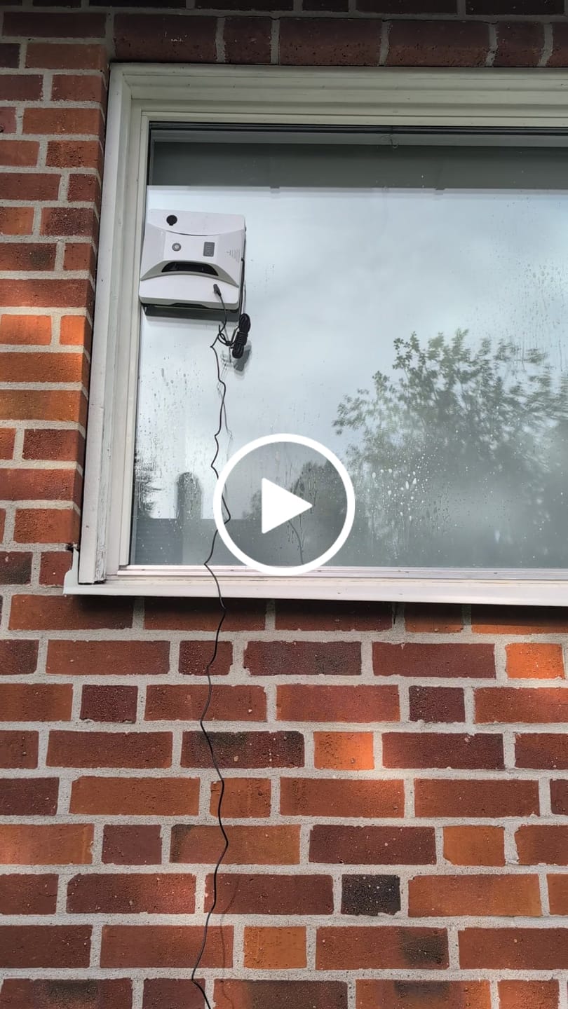 Customer video review of Fönsterputsrobot DiteWinba PRF25 med sprayfunktion