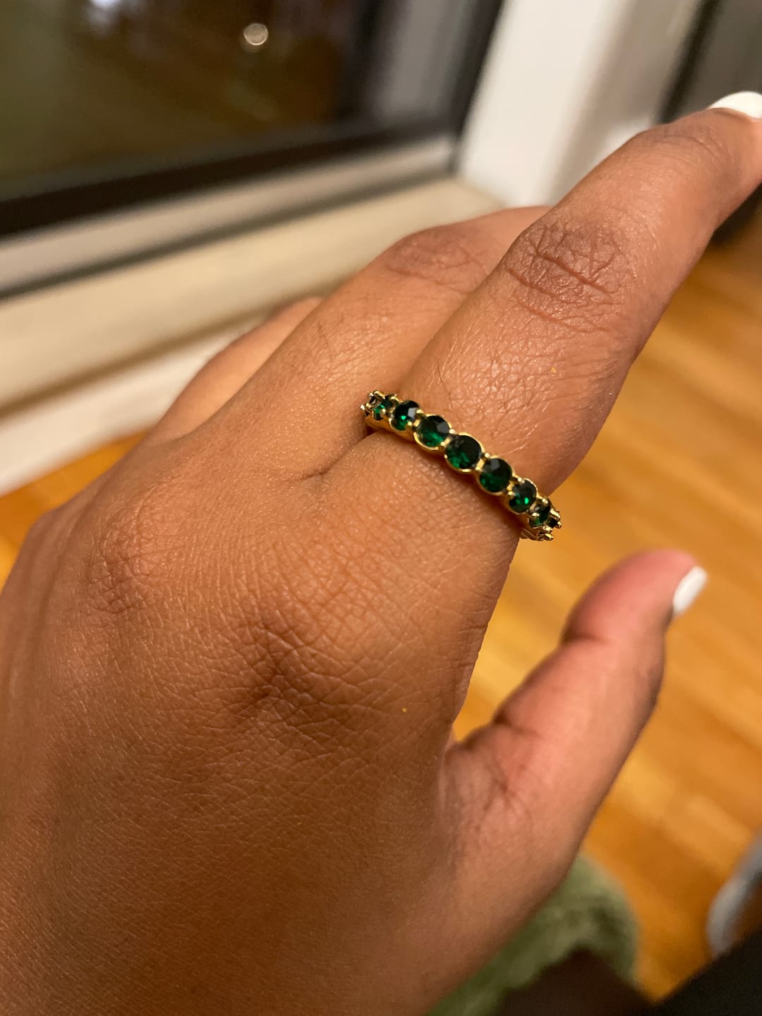 Customer photo review of Emerald Beauty 18K Crystal Ring