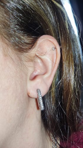 Customer photo review of Hi-Life Crystal Ohr Piercing Silber