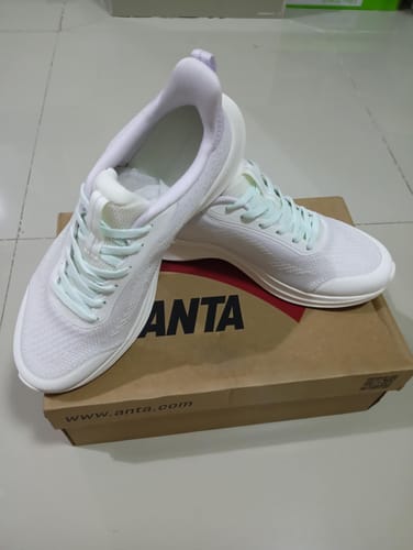 Customer photo review of ANTA Women's Running Shoes
