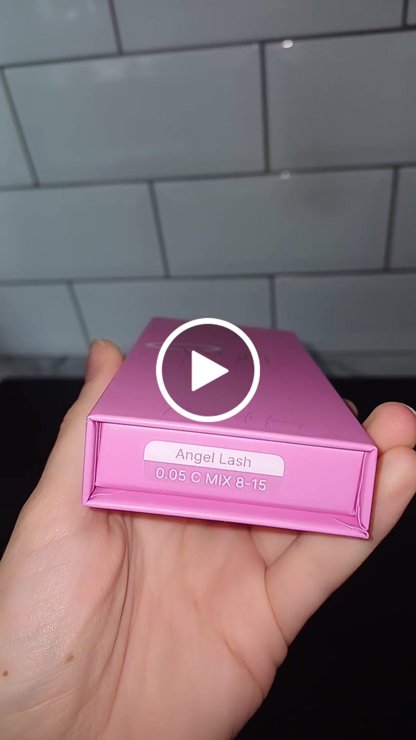 Customer video review of Pre Made Angel Lashes