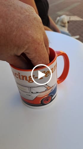 Customer video review of TassenExpress - Becher Keramik Tasse mit Logo bedruckt 325ml Firmenlogo