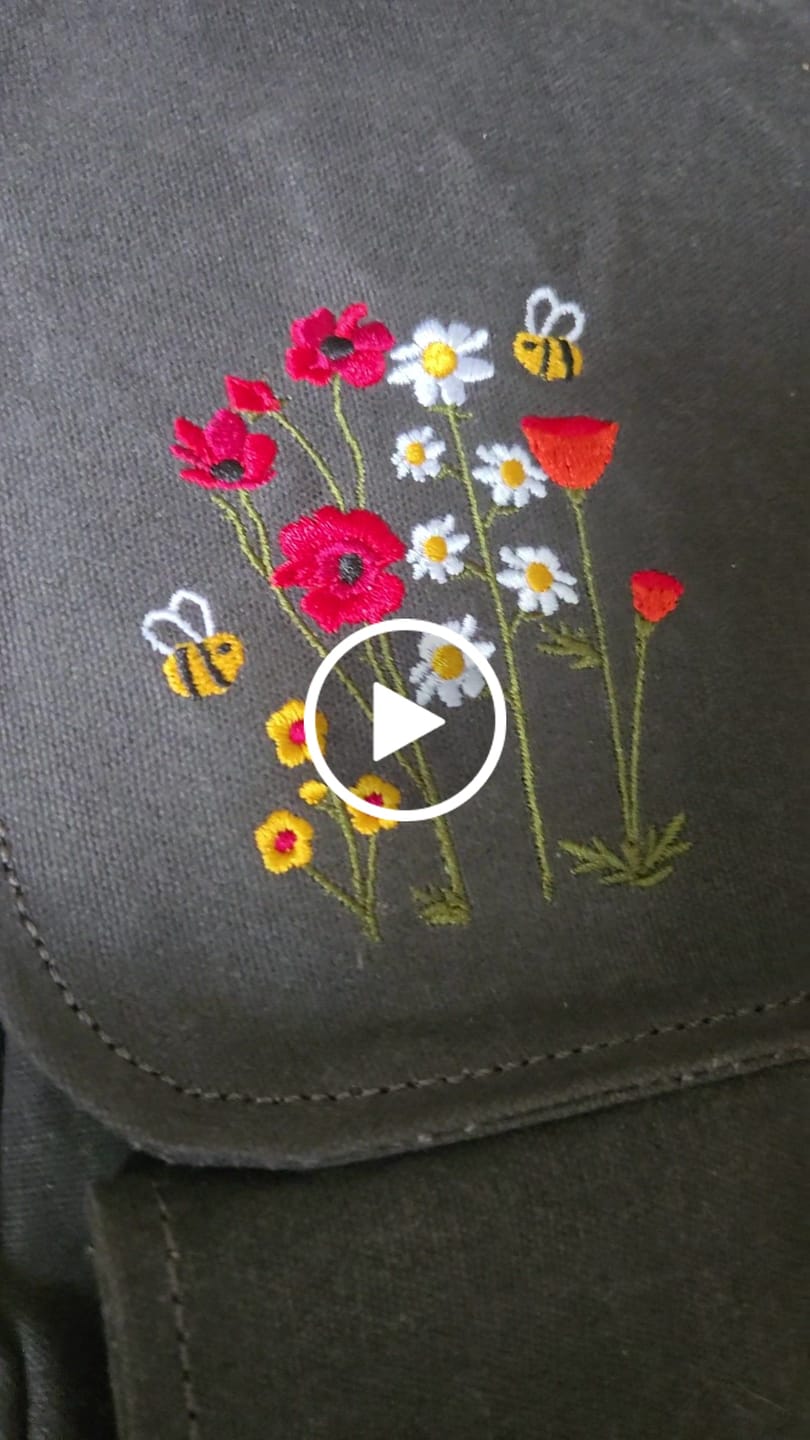 Customer video review of Daypack Acadia - Wildblüte (🌲)