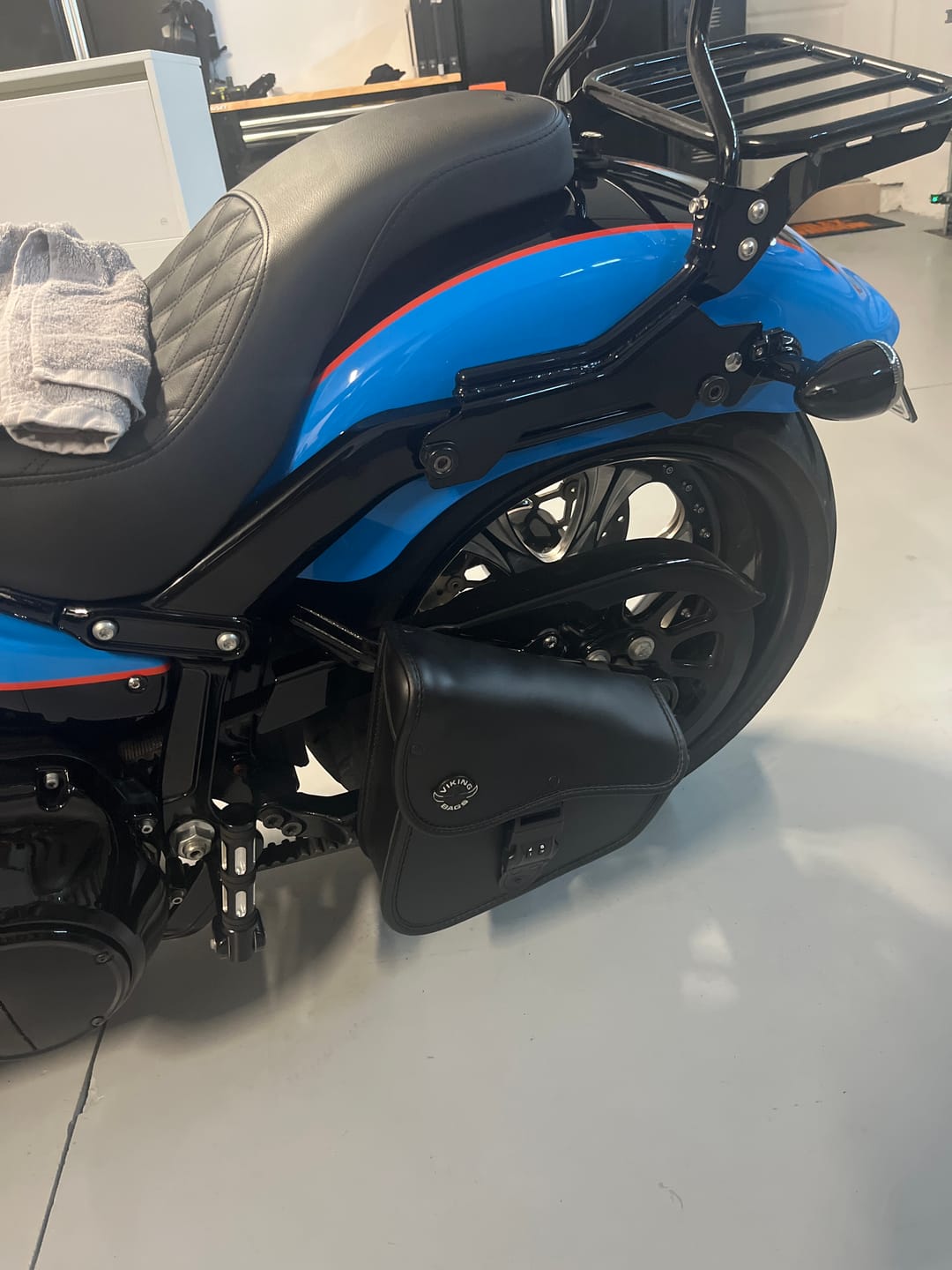 Customer photo review of 3L - Digilock Motorcycle Swingarm Bag for Harley Softail